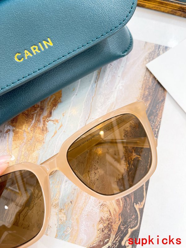 Full view of Louis Vuitton unisex sunglasses