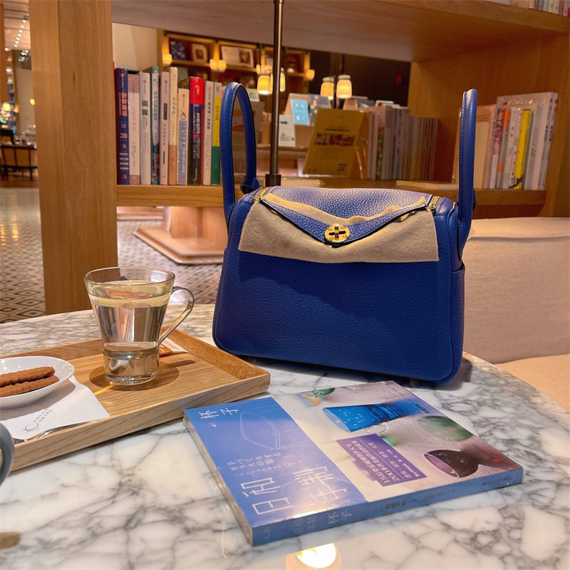  tote bag interior and compartment view