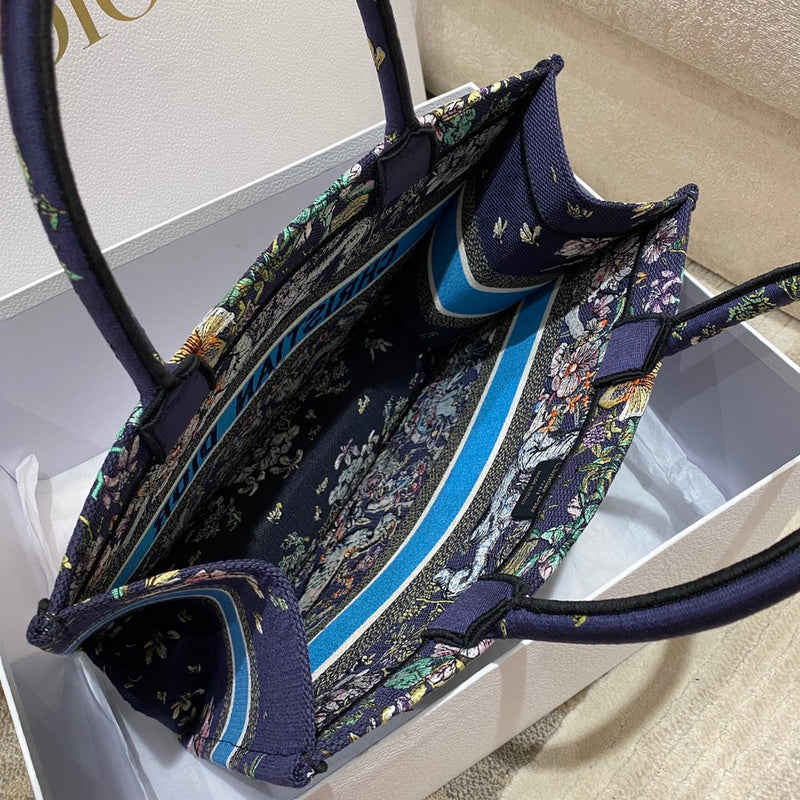 Front view of refined signature women's handbag – women's designer-style accessory