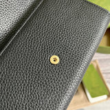 Interior view of structured premium bag