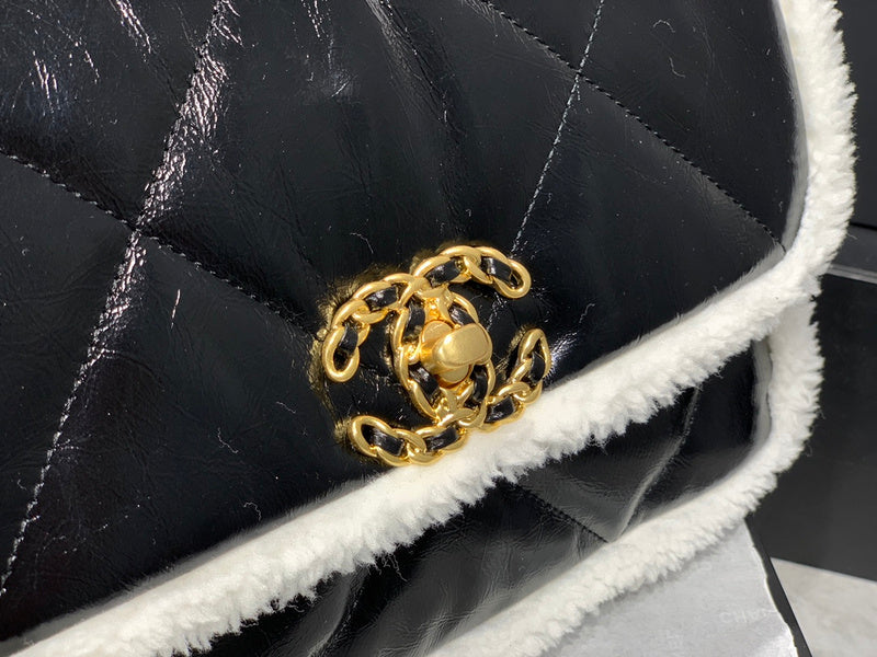  mid purse view 4