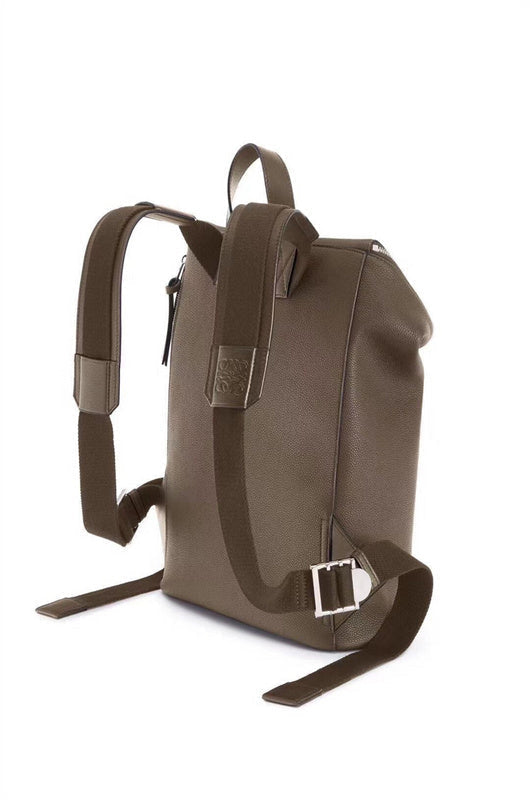 Ziva's Charm handbag – carry view (37cm*28cm*10cm)