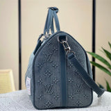  Effortless handbag carried on shoulder