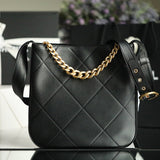  spacious purse view 7