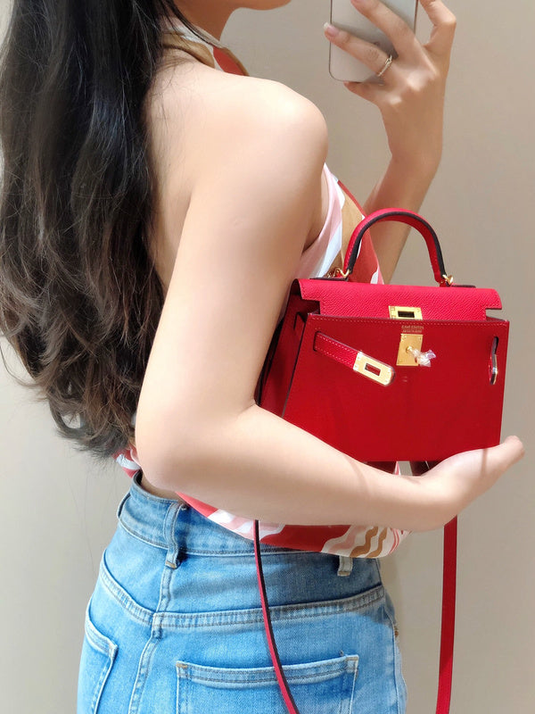 Sophisticated bag women's premium everyday handbag