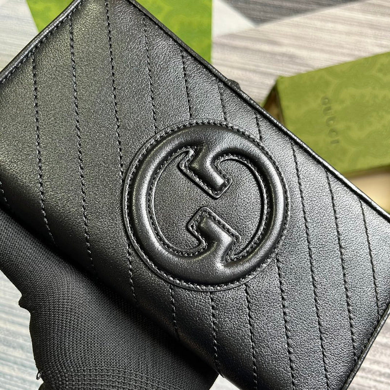 Styled lifestyle shot of sleek structured women's handbag – women's premium purse