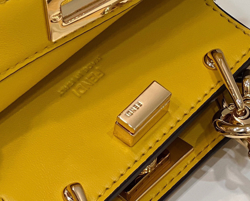 Ziva's Charm handbag – product shot (10cm*8.5cm*12cm)