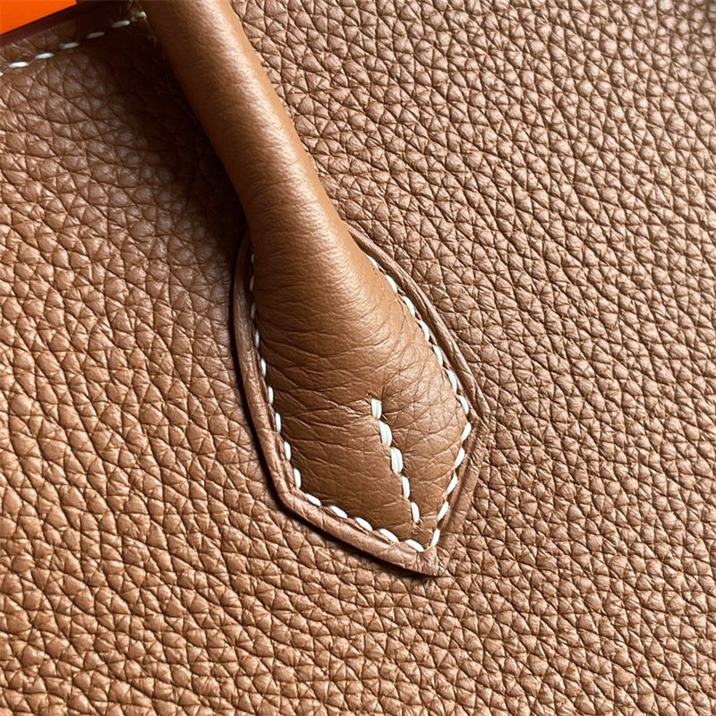  smart tote bag detail view showing craftsmanship 20