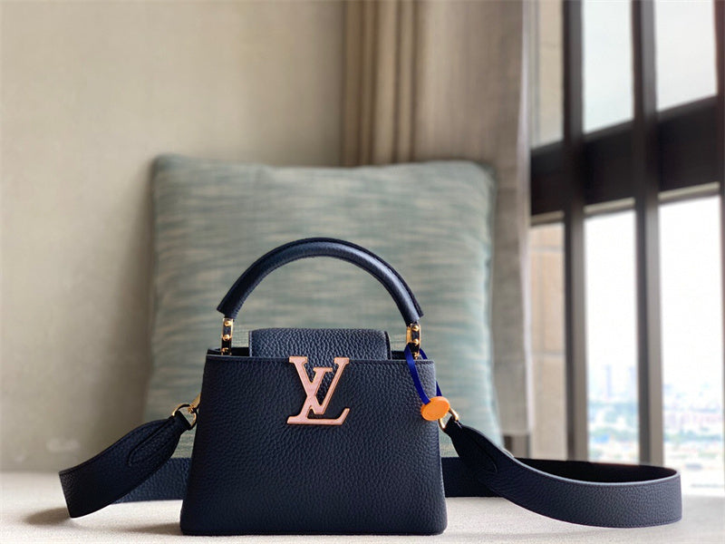  Classic carryall bag front view