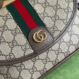 Effortless handbag styled for everyday wear
