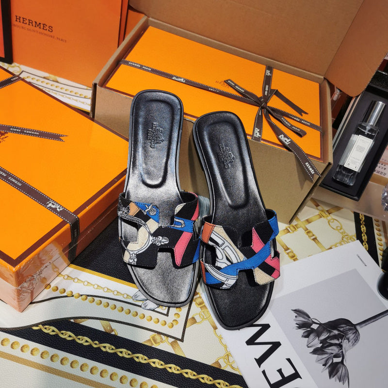 Hermes sandals Style 022 - styled lifestyle view