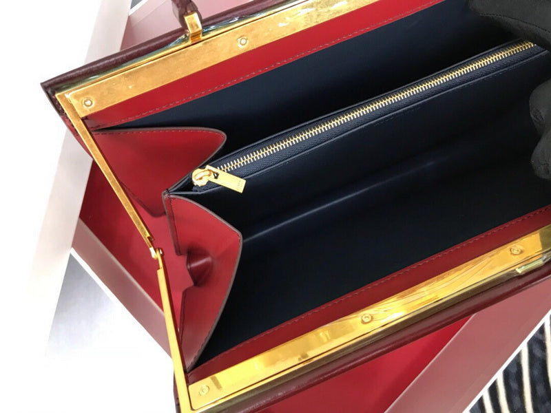 Top view of everyday-luxe polished women's handbag – women's luxury handbag