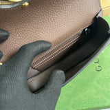 Side profile of signature statement women's handbag – women's designer-style accessory
