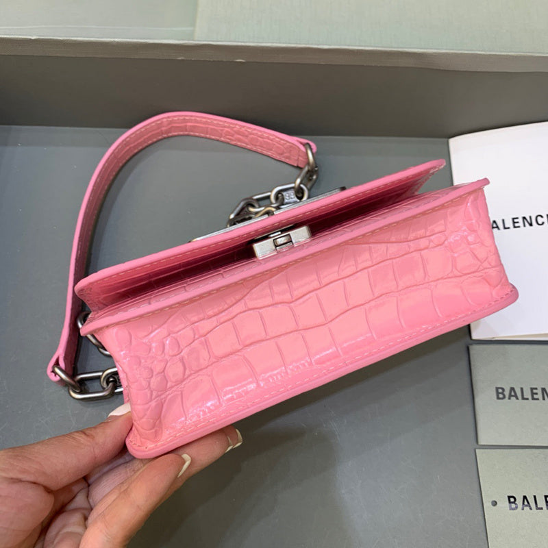 Statement Vegan Leather Handbag - Smooth Faux-Leather Exterior | Women's Premium Handbag #415 - hardware and detail close-up (image 5) of designer-inspired handbag