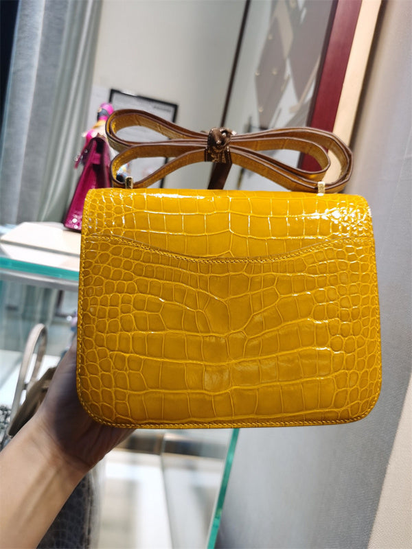 Minimalist handbag styled for everyday wear