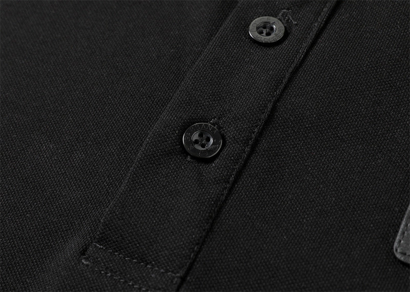 Side profile of Polo cotton polo shirt with logo-detail design