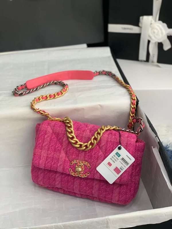 Zivas Charm Modern Edge Luxury Handbag (Premium Everyday Carry) – Detail View