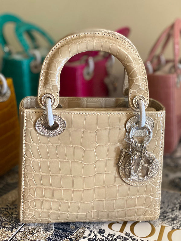 Back view of everyday-luxe structured women's handbag – women's everyday handbag