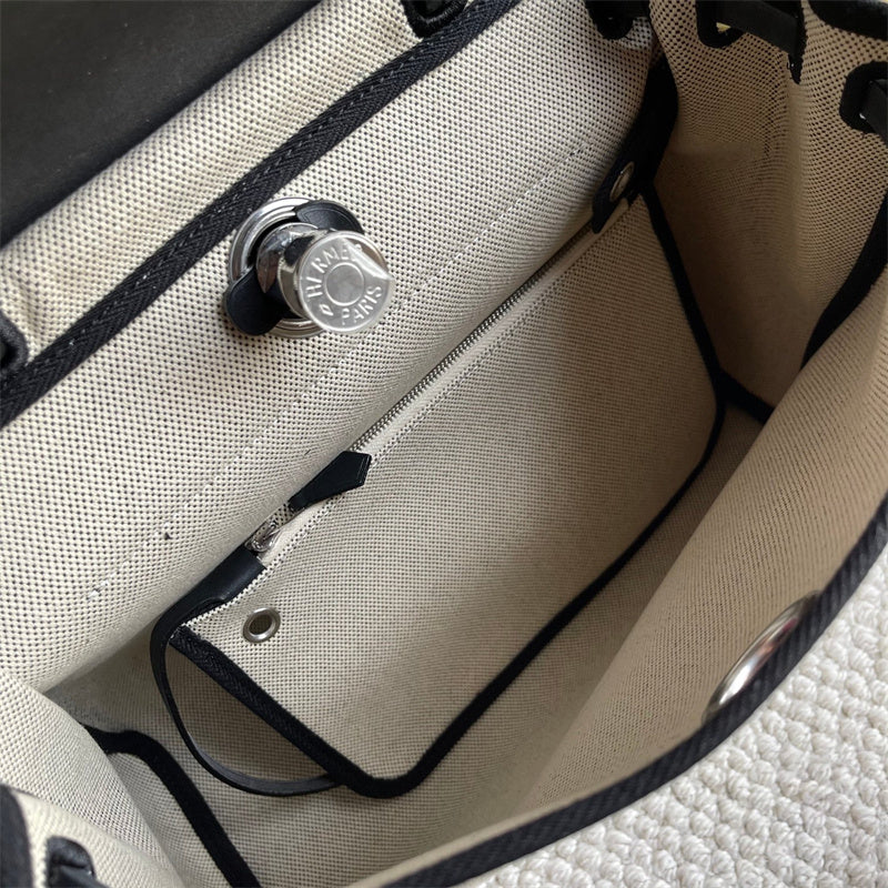 Interior view of sculpted premium bag