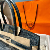 Effortless handbag styled for everyday wear
