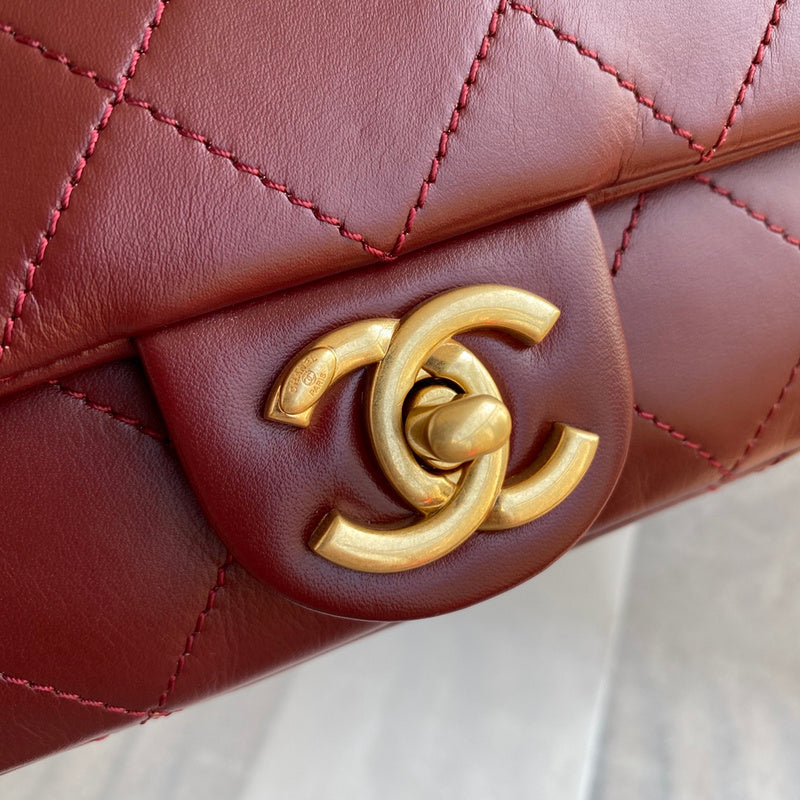 Zivas Charm Classic Sensibility Fashion Handbag (Elevated Daily Companion) – Interior View