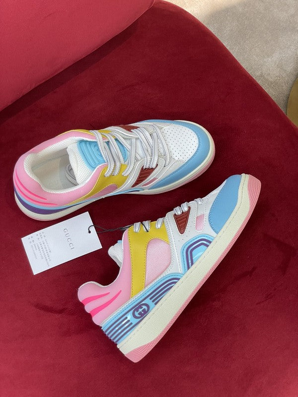 Gucci classic monochrome luxury sneakers view 5 heritage-inspired look