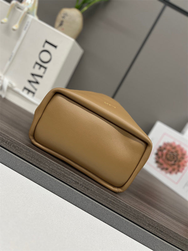 Ziva's Charm handbag – product shot (29cm*10.5cm*24cm)