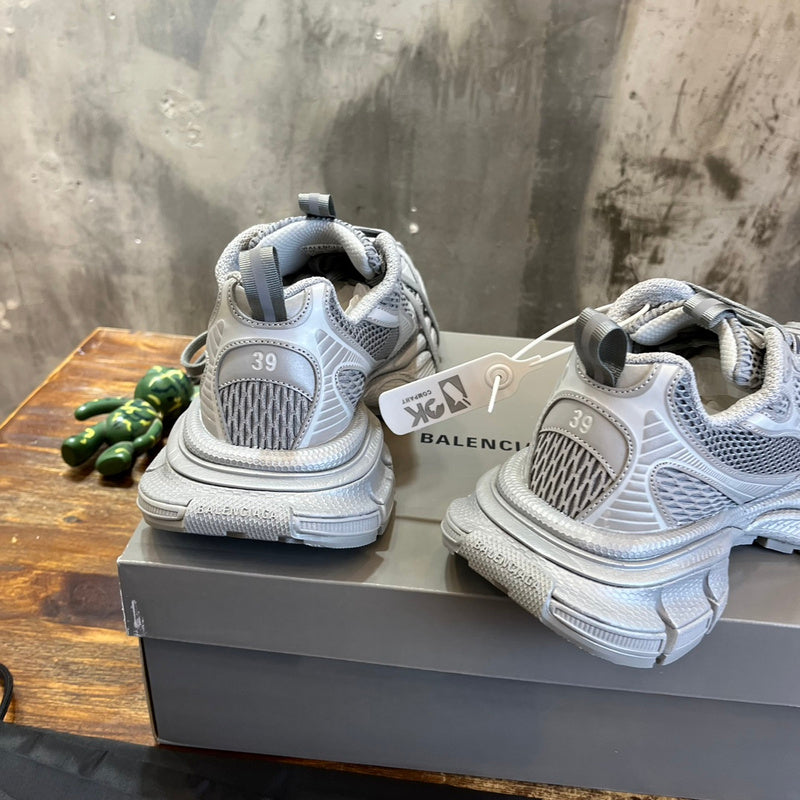 Balenciaga shoes Style 026 - packaging and accessories