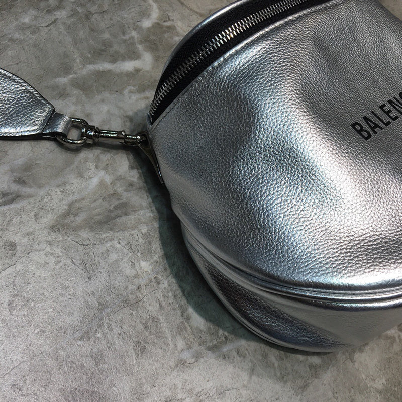Polished Faux Leather Handbag - Polished Finish | Women's Fashion Handbag #740 - close-up detail shot (image 3) of designer-inspired handbag