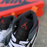 Nike Men's & Women's Premium Low-Top Trainers — Style 001 detail view