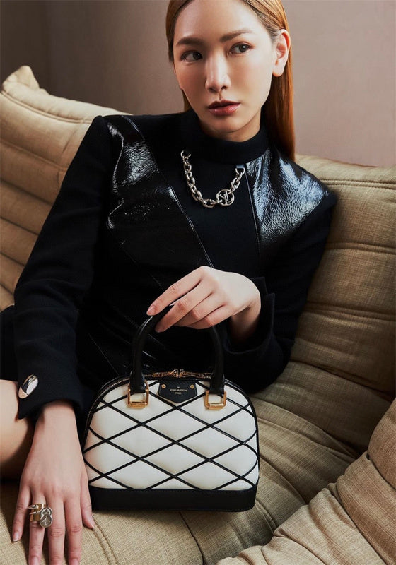  elegant structured bag styled with outfit 18