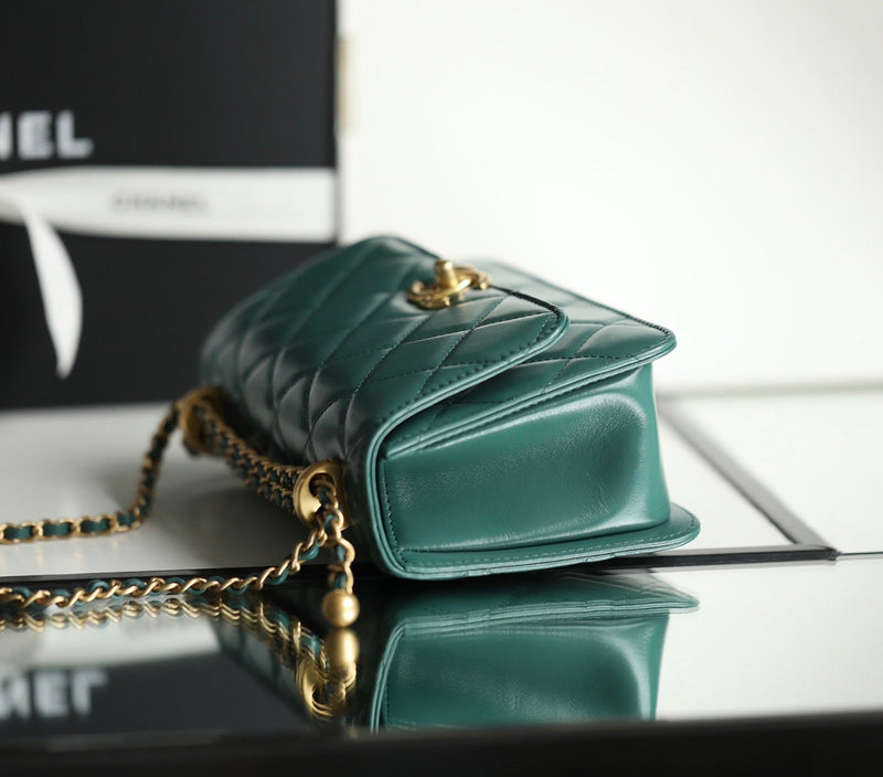  versatile purse view 8