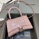 Zivas Charm Refined Structure Premium Handbag (Premium Everyday Carry) – Angled View