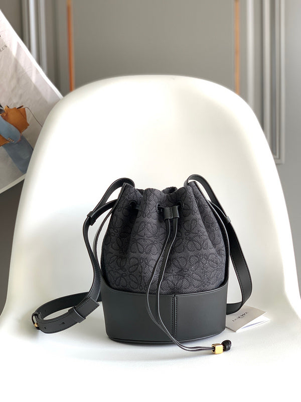 Ziva's Charm handbag – lifestyle view (18cm*13cm*25cm)