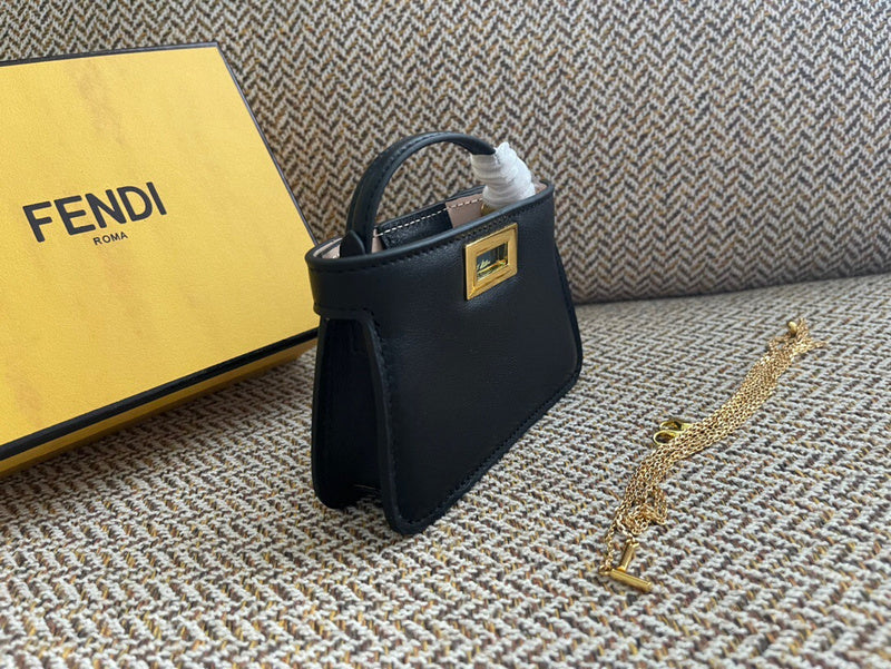 Ziva's Charm handbag – close-up view (12cm*3.5cm*8.5cm)