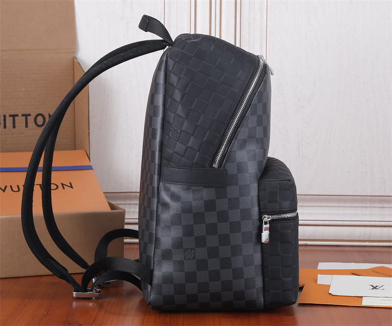  Essential everyday bag carried on shoulder 10