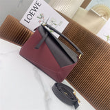 Ziva's Charm handbag – detail view (24cm*16cm*10cm)