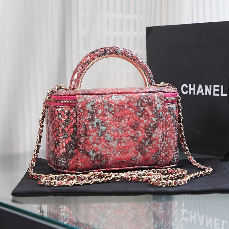 Ziva's Charm handbag – styled view (one versatile size)