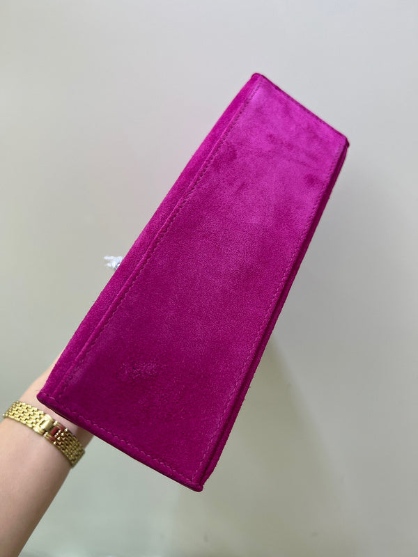 Considered handbag styled for everyday wear