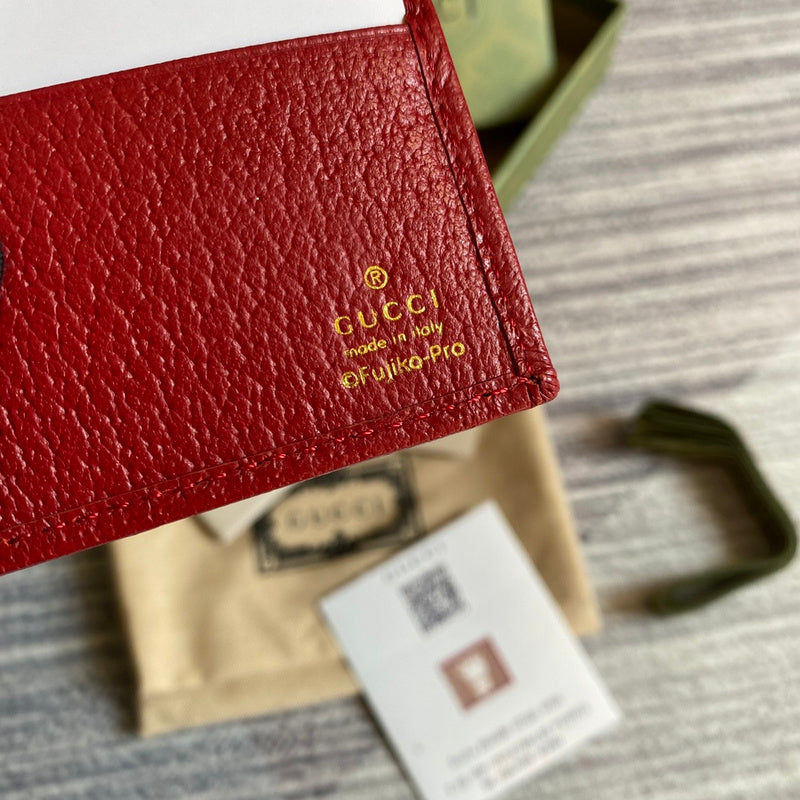 Interior view of elevated refined women's handbag – women's luxury handbag