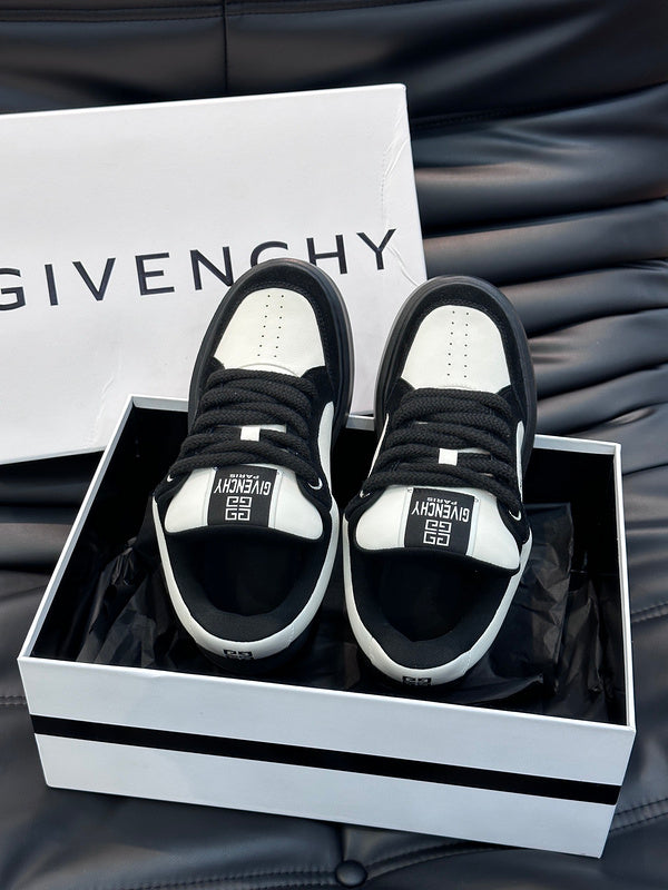 Givenchy shoes Style 184 - back heel detail