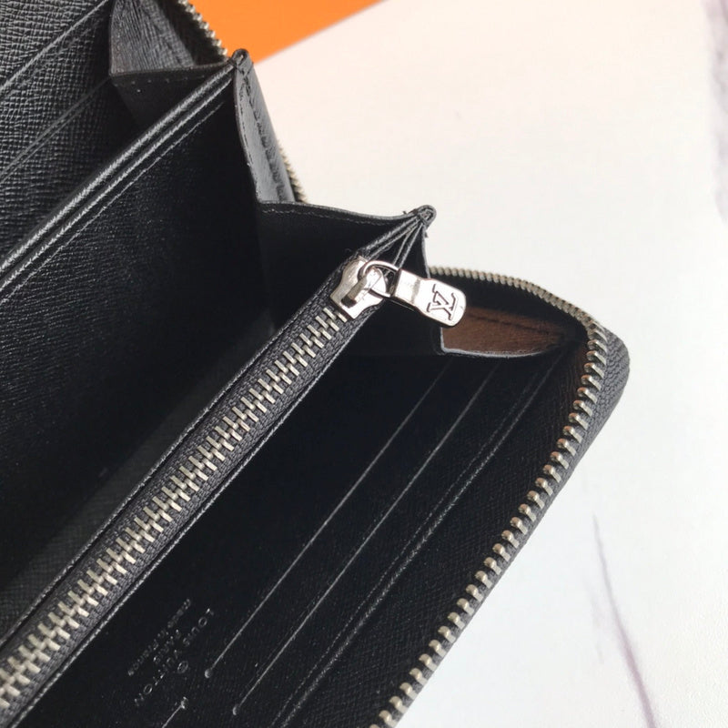Styled lifestyle shot of chic elevated women's handbag – women's designer-style accessory