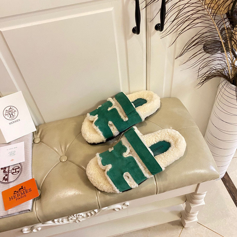 Hermes sandals Style 223 - close-up of classic monogram styling