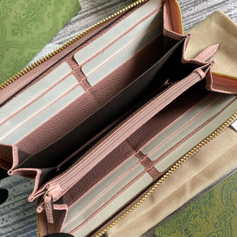 Interior view of classic elevated women's handbag – women's everyday handbag