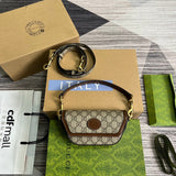 Side profile of classic everyday-luxe women's handbag – women's designer-style accessory