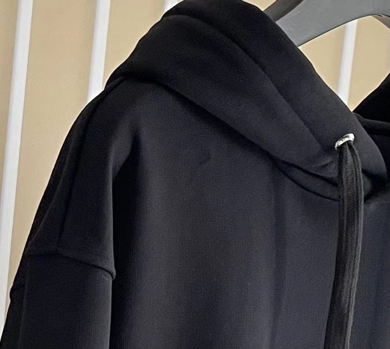 Styling view of Givenchy luxury piece style No.197