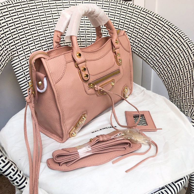 Handle and strap detail of chic structured women's handbag – women's everyday handbag