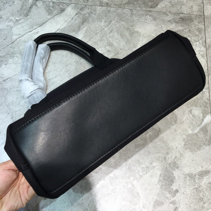 Statement Faux Leather Handbag - Smooth Faux-Leather Exterior | Women's Fashion Handbag #764 - hardware and detail close-up (image 5) of designer-inspired handbag