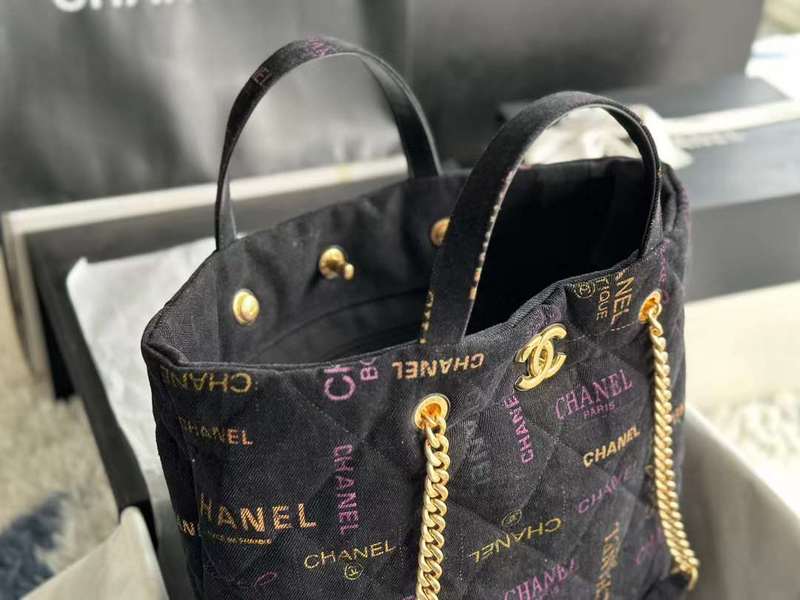 Zivas Charm Effortless Elegance Everyday Handbag (Elevated Daily Companion) – Styled Look