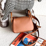  shoulder bag interior and compartment view 15